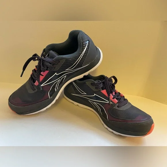 Reebok Runners - Picture 6 of 12